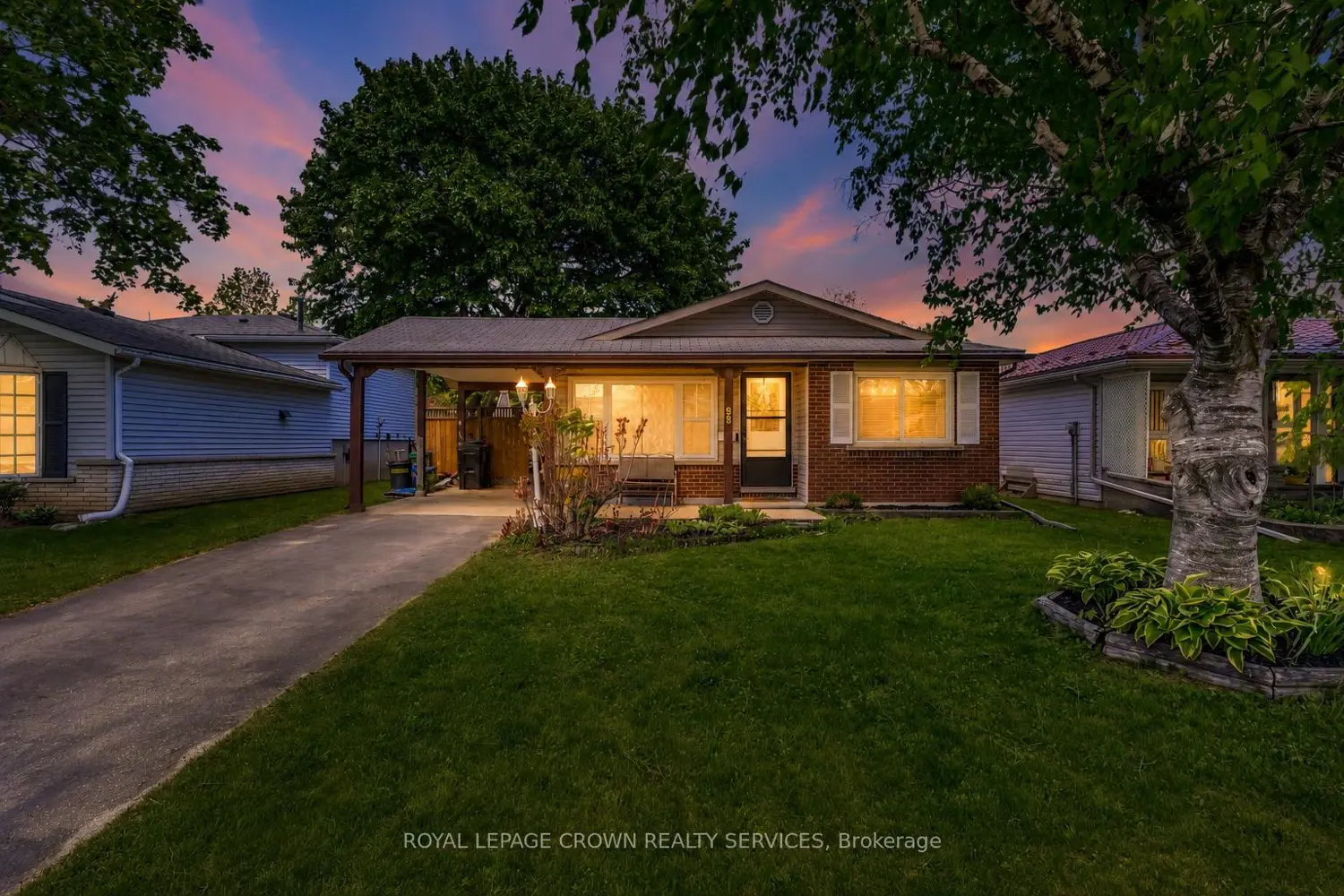 98 Belwood Crescent