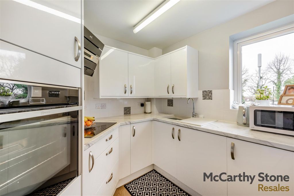 Additional image 5 of 2 bed flat for saleJessop Court, Chester Road, Little Sutton, Ellesmere Port CH66