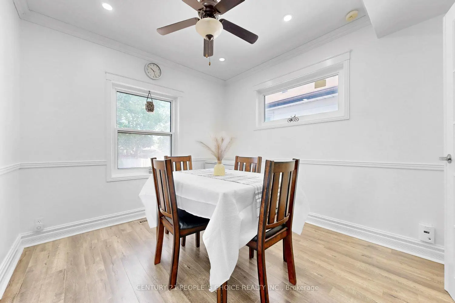 419 Adelaide Avenue photo 4