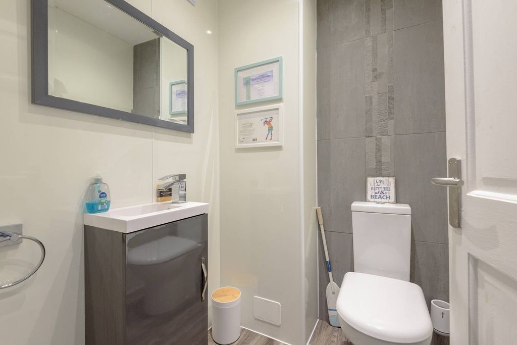 Additional image 15 of 3 bed terraced house for sale2 Lady Jane Gardens, North Berwick EH39