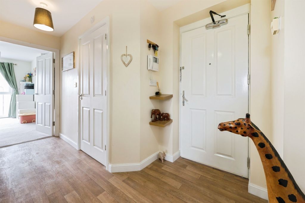 Additional image 7 of 2 bed flat for saleArgosy Crescent, Eastleigh SO50