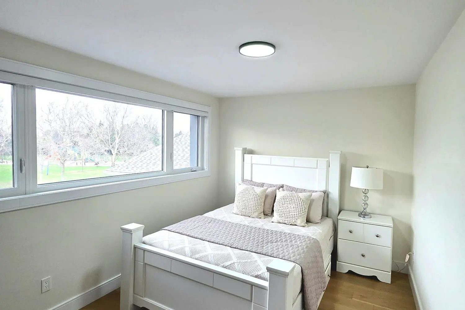 Additional image 11 of 169 Charlton Boulevard