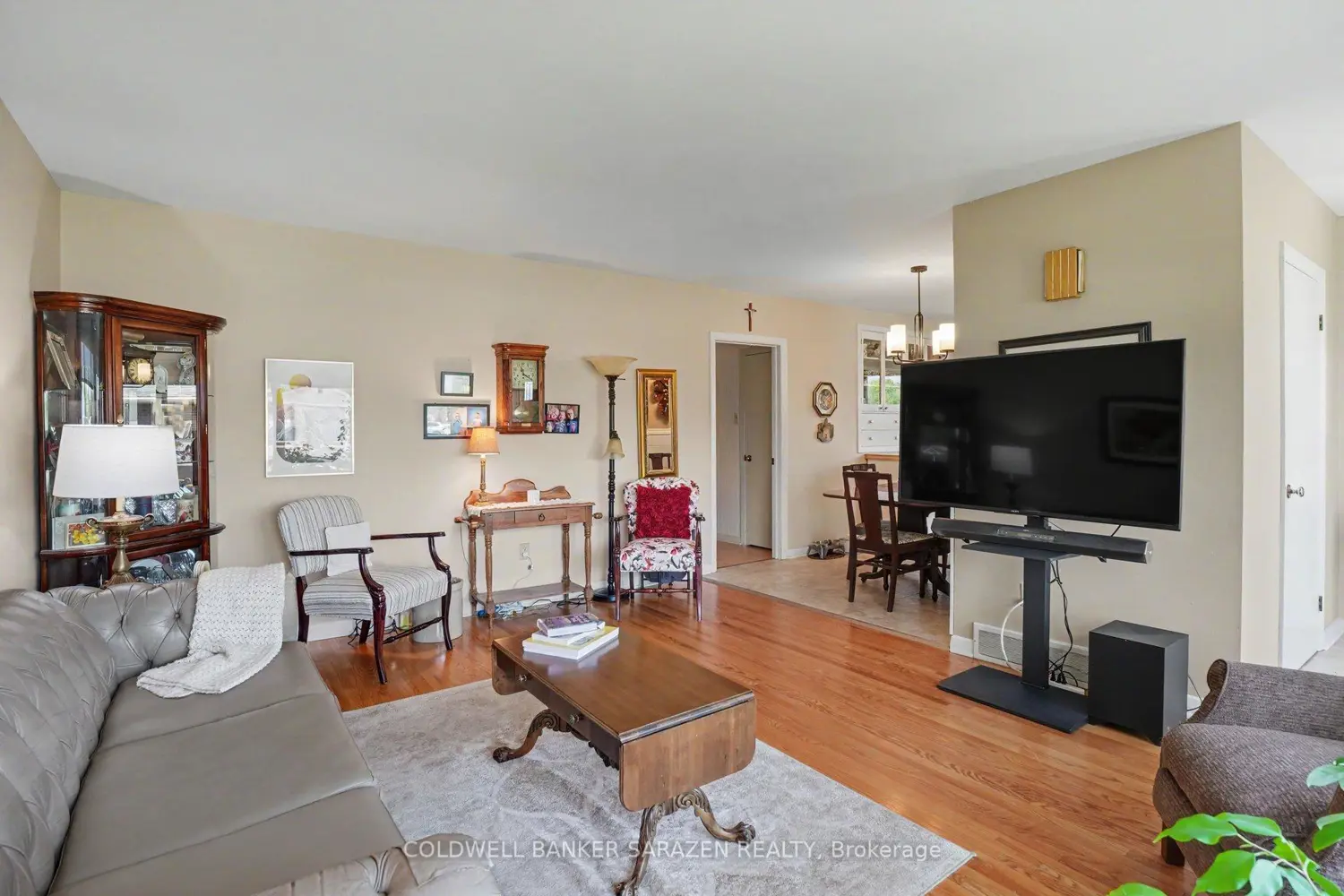 205 Airth Boulevard photo 5