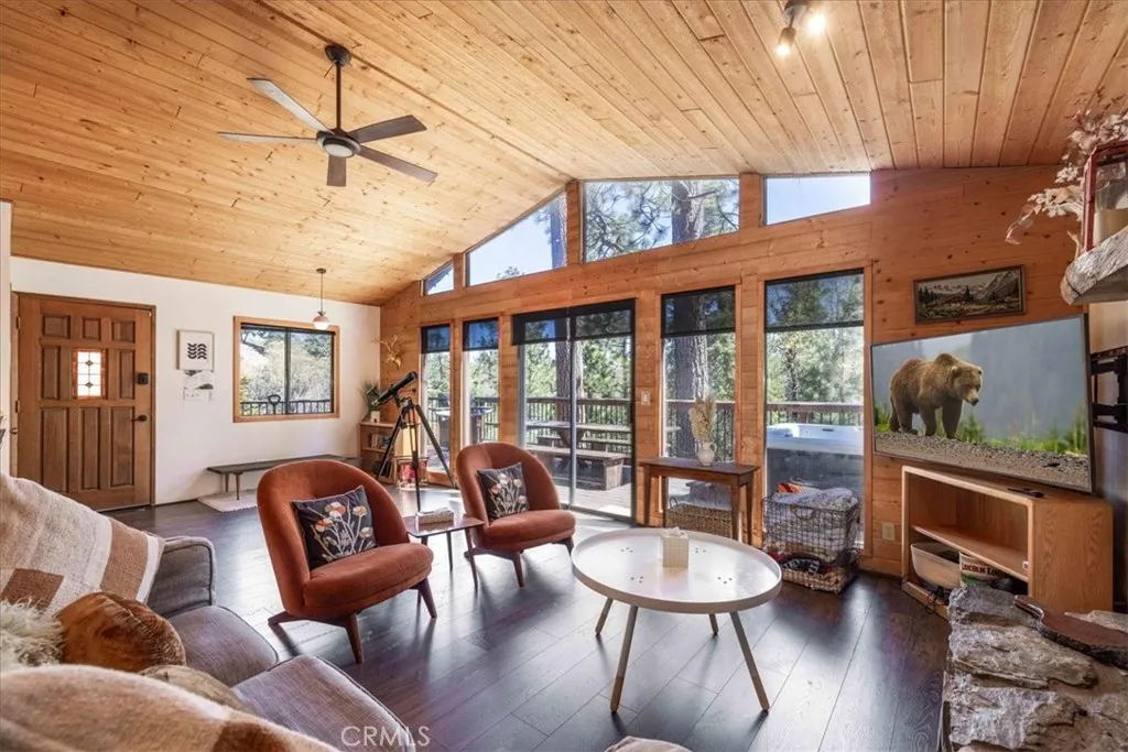 Additional image 10 of 1231 Ridge Rd, Fawnskin, CA 92333