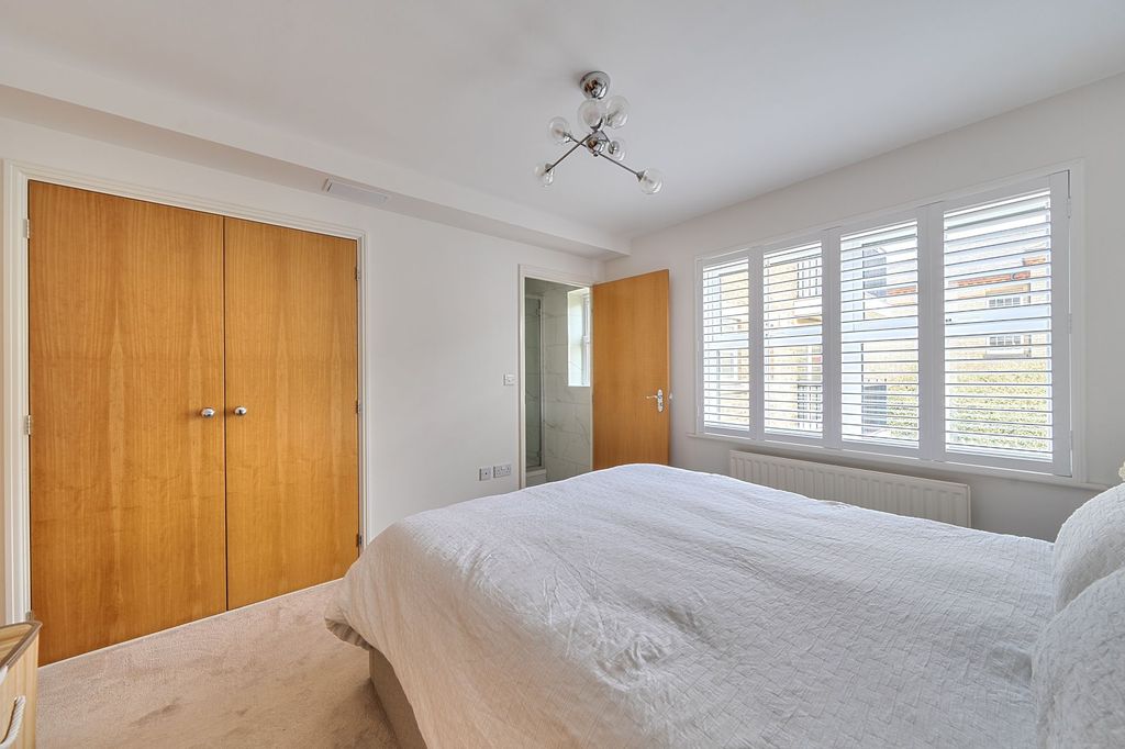 Additional image 11 of 3 bed flat for saleHorton Crescent, Epsom KT19