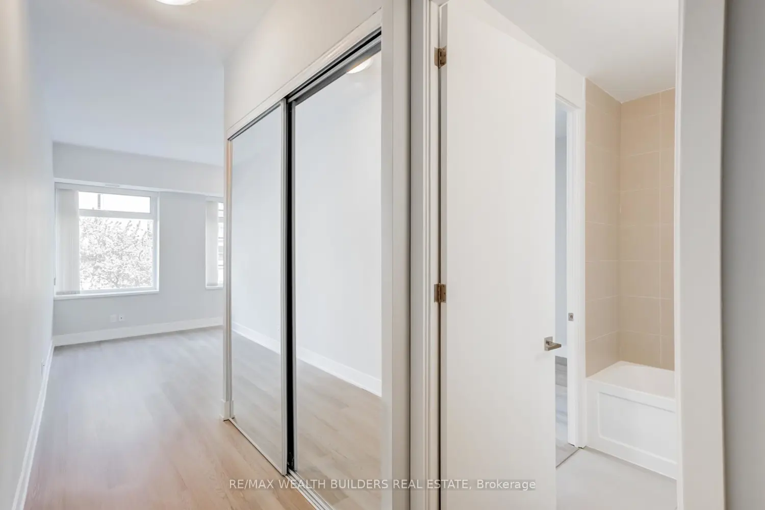 Additional image 11 of 111 St Clair Avenue 328