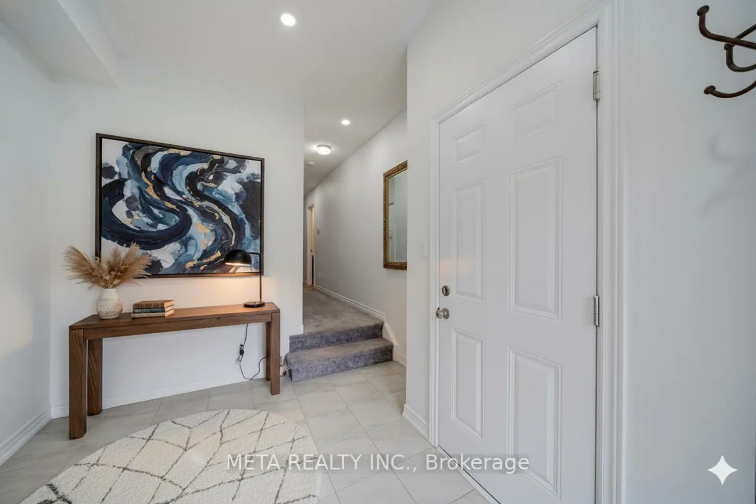 1073 Lockie Drive photo 4