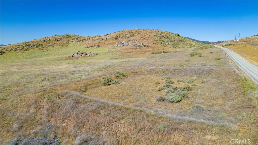 Edward Street, Tehachapi, CA 93561 photo 3
