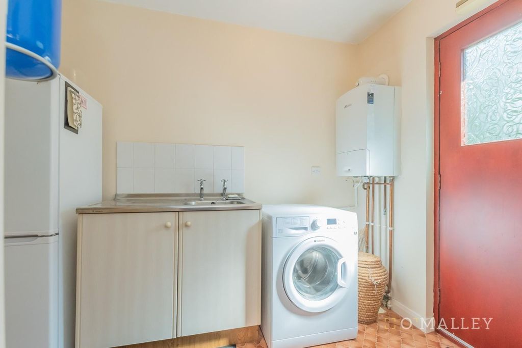 Additional image 17 of 2 bed bungalow for saleHillview Place, Dollar FK14