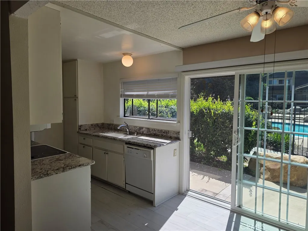 Additional image 9 of 253 Streamwood, Irvine, CA 92620