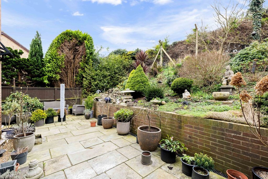 Additional image 18 of 5 bed detached house for saleOakvale Close, Elms Vale, Dover CT17