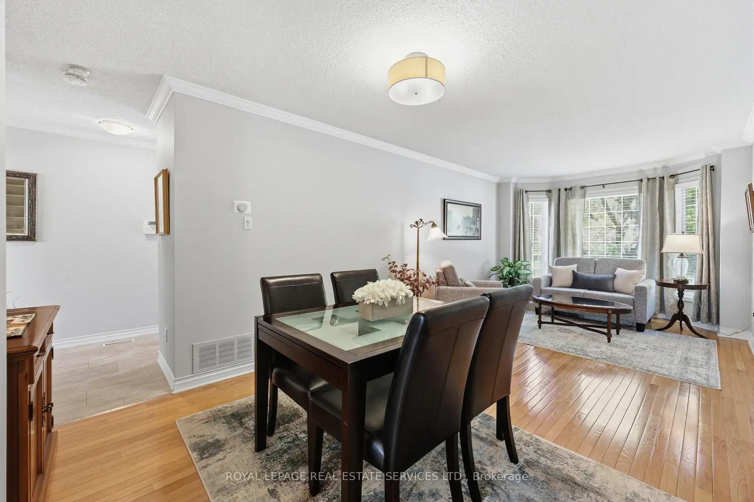 1118 Glen Valley Road photo 4