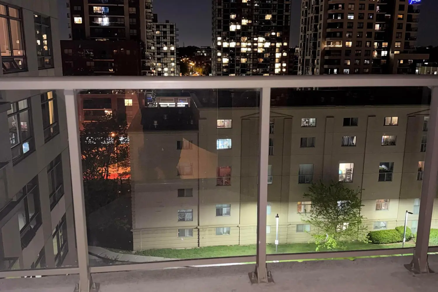 Additional image 10 of 816 Lansdowne Avenue 801