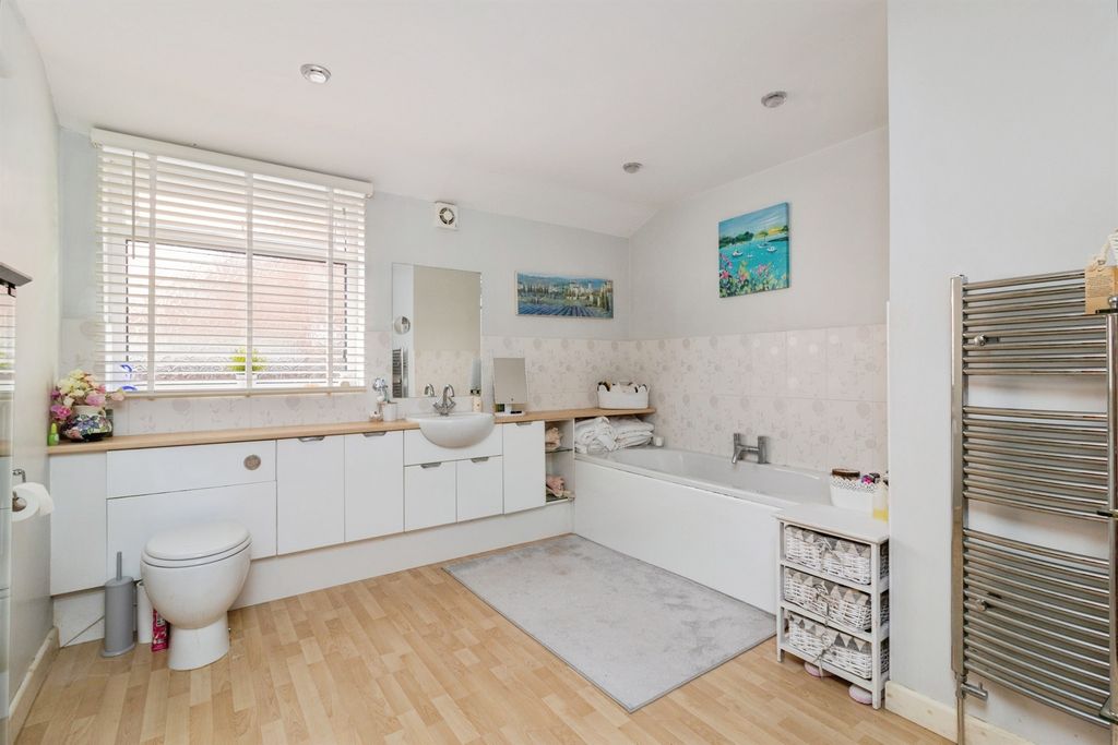 Additional image 7 of 5 bed detached house for saleSummerland Close, Dawlish EX7