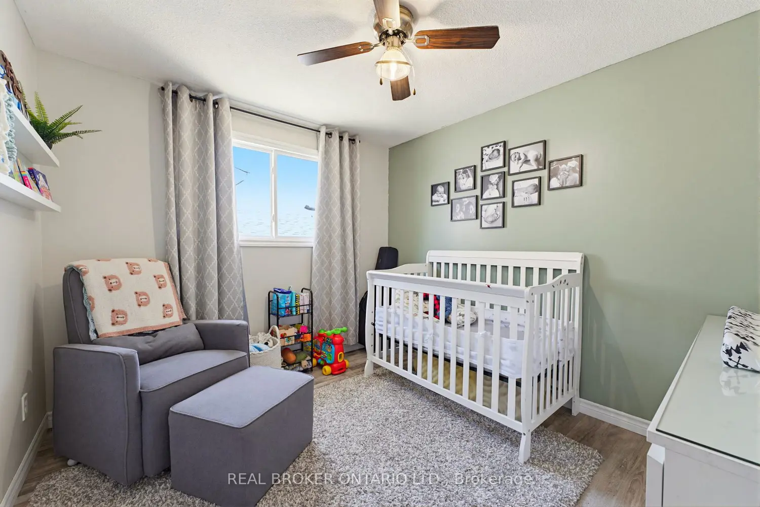 26 Aspen Crescent photo 3