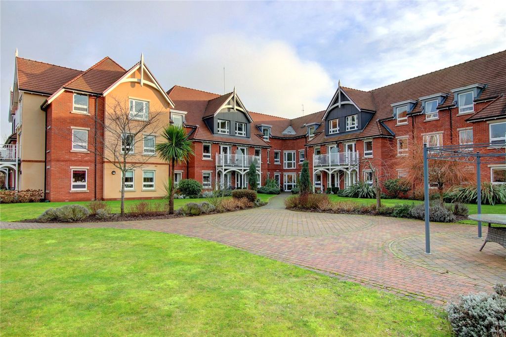 Additional image 19 of 2 bed flat for saleHanbury Road, Droitwich, Worcestershire WR9