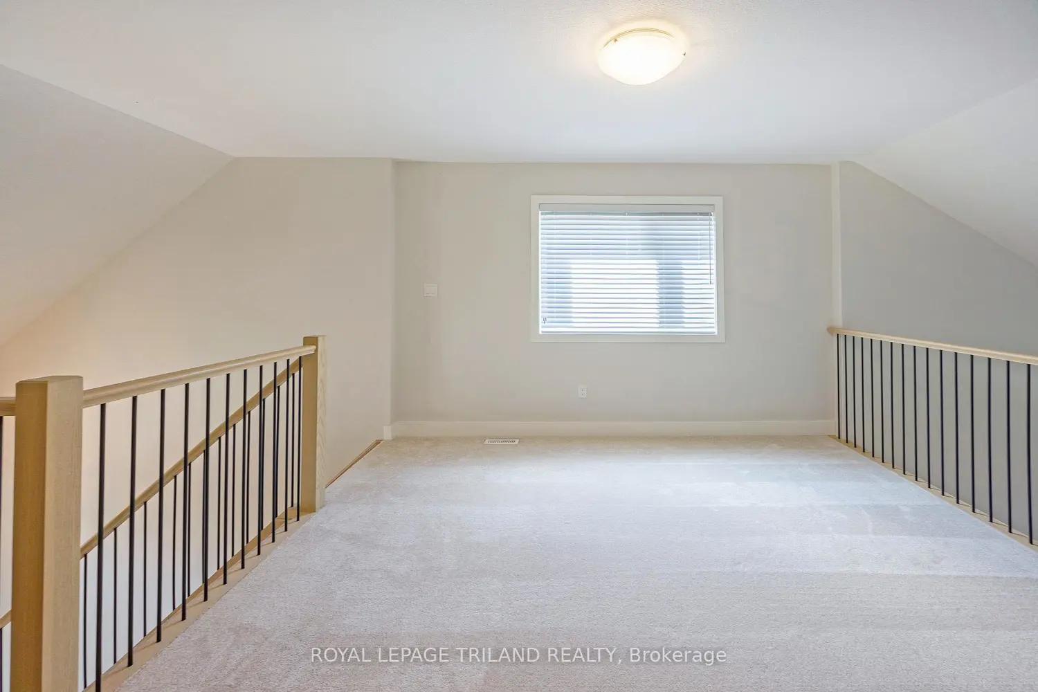 Additional image 9 of 2467 Irish Moss Road