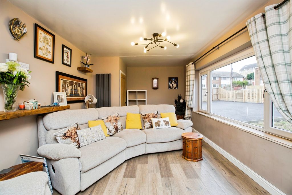 Additional image 7 of 3 bed semi-detached house for saleAlexandra Crescent, Elland HX5