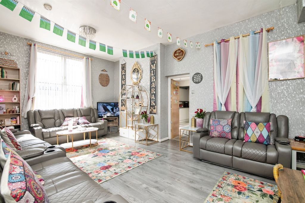 Additional image 3 of 5 bed semi-detached house for saleDixons Green Road, Dudley DY2