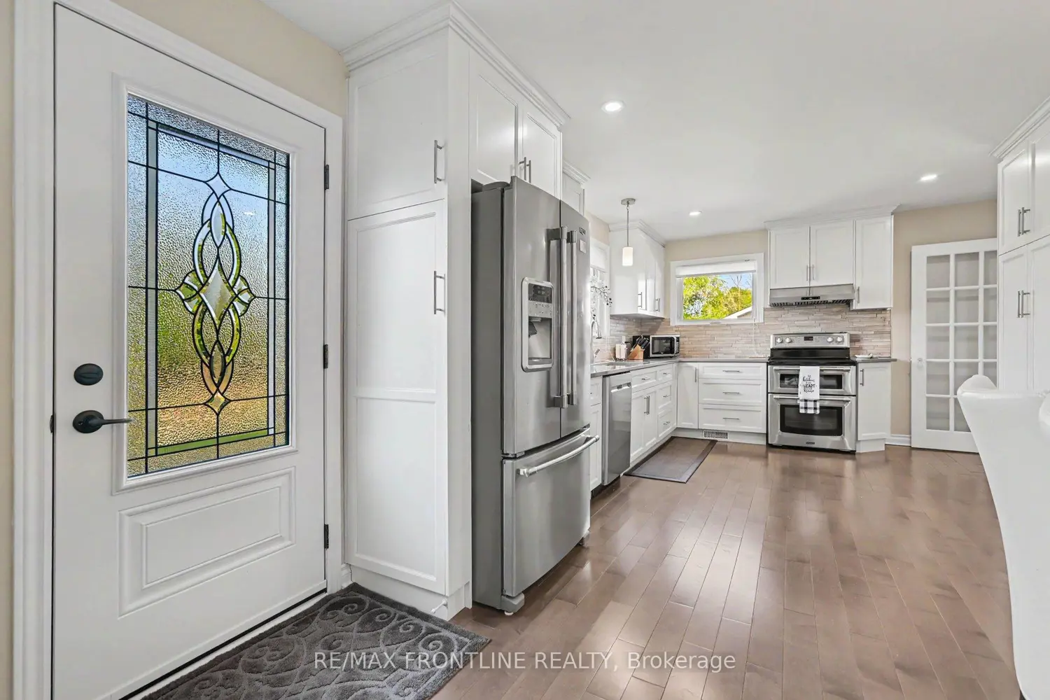 2436 Rideau Ferry Road photo 3