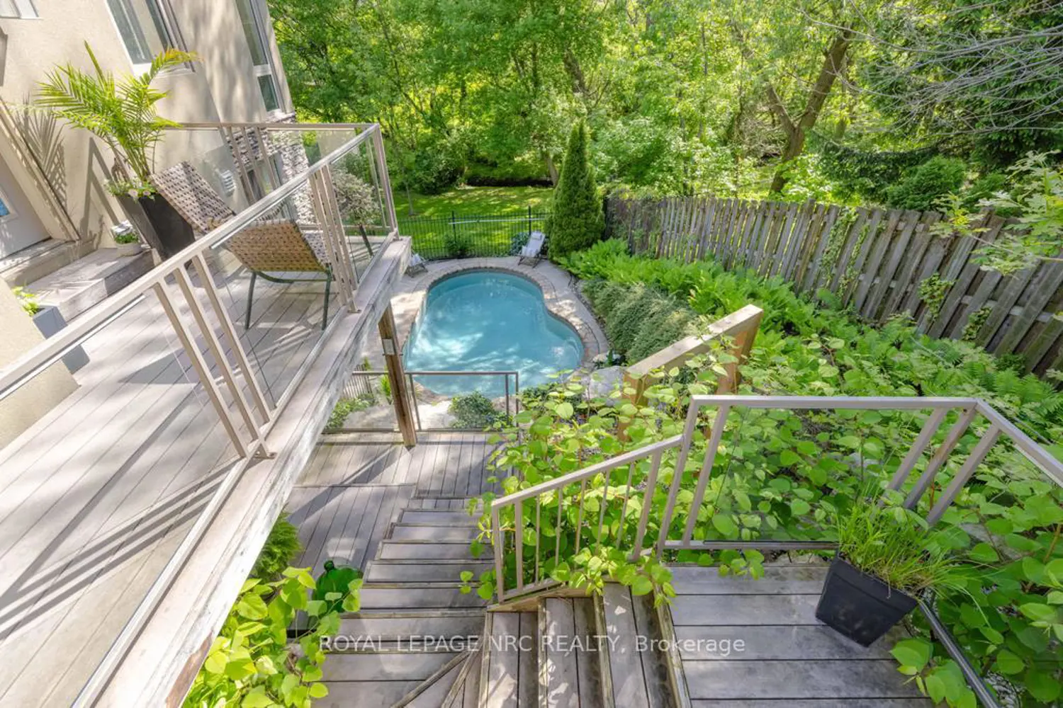 164A Lakeshore Road photo 5