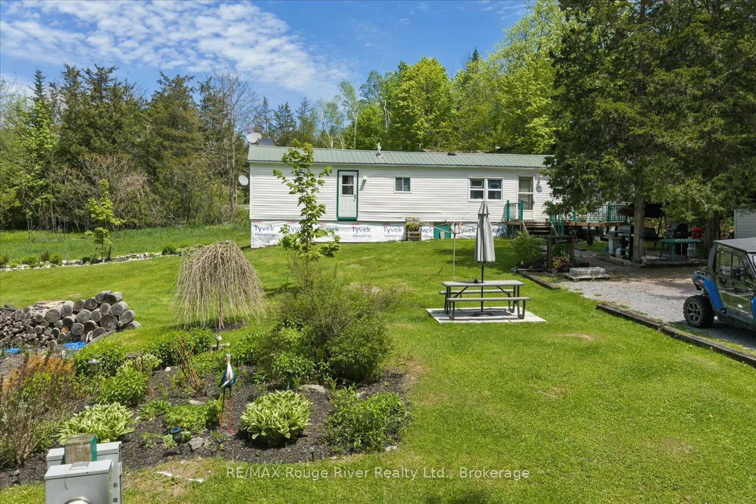 189 Pine Lane photo 2