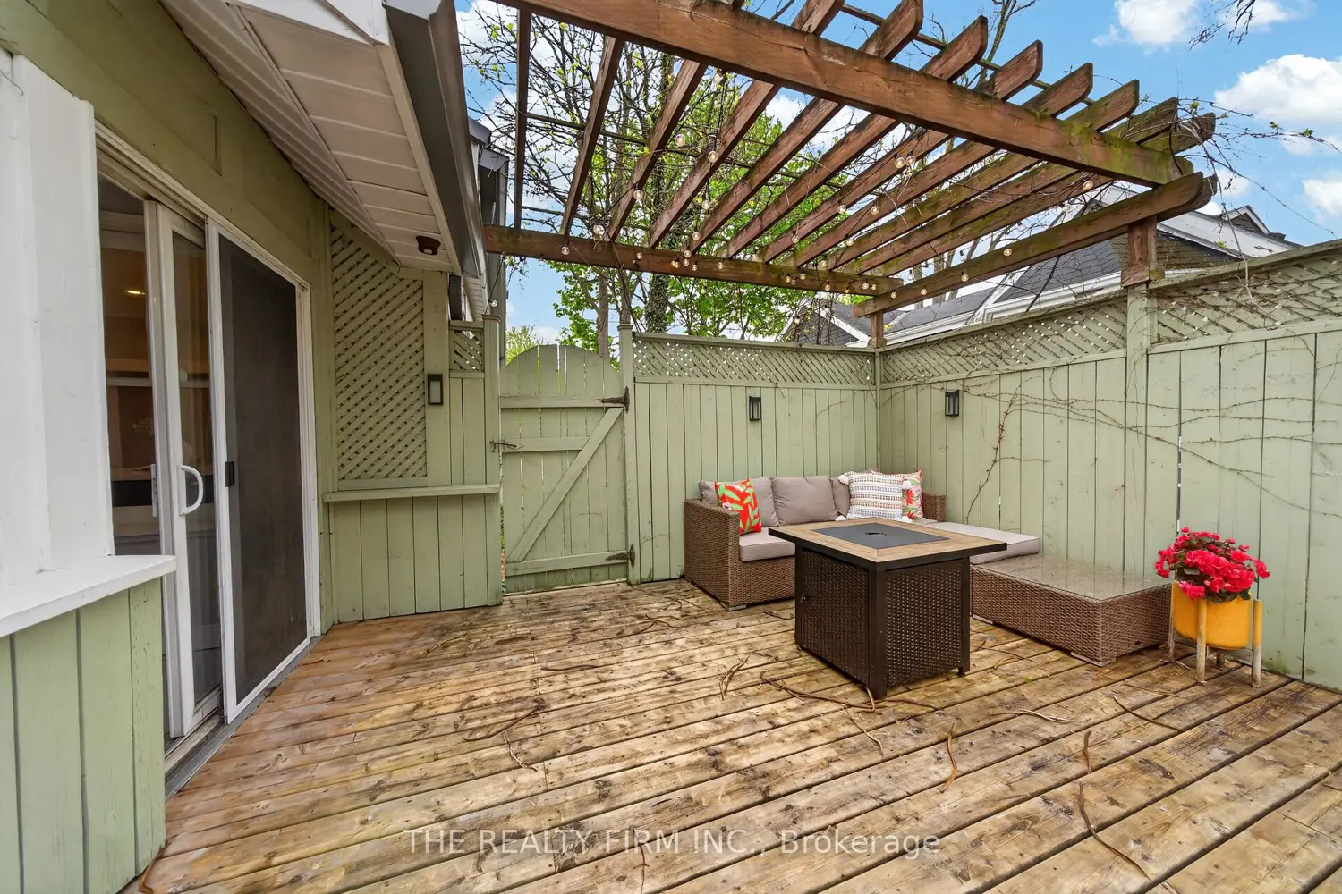 Additional image 12 of 672 Elias Street