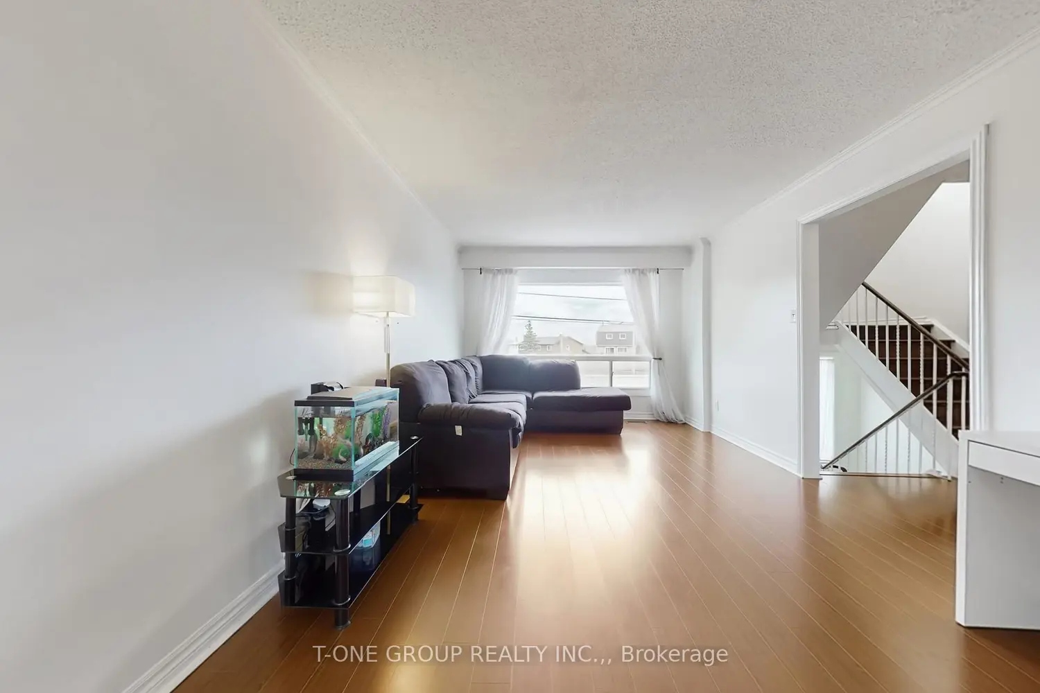 Additional image 3 of 3025 Cedarglen Gate 75