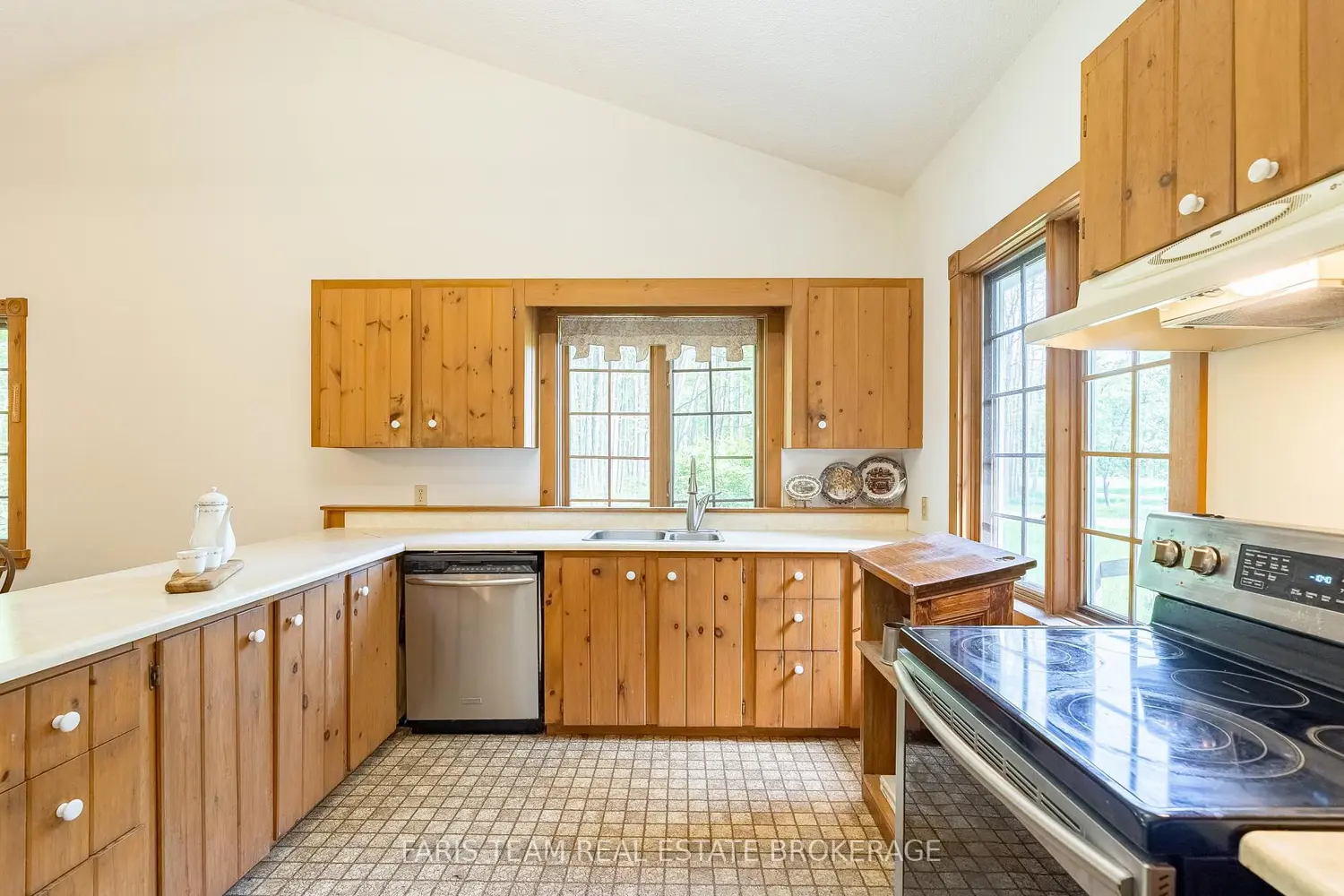 741 Ingram Road photo 4