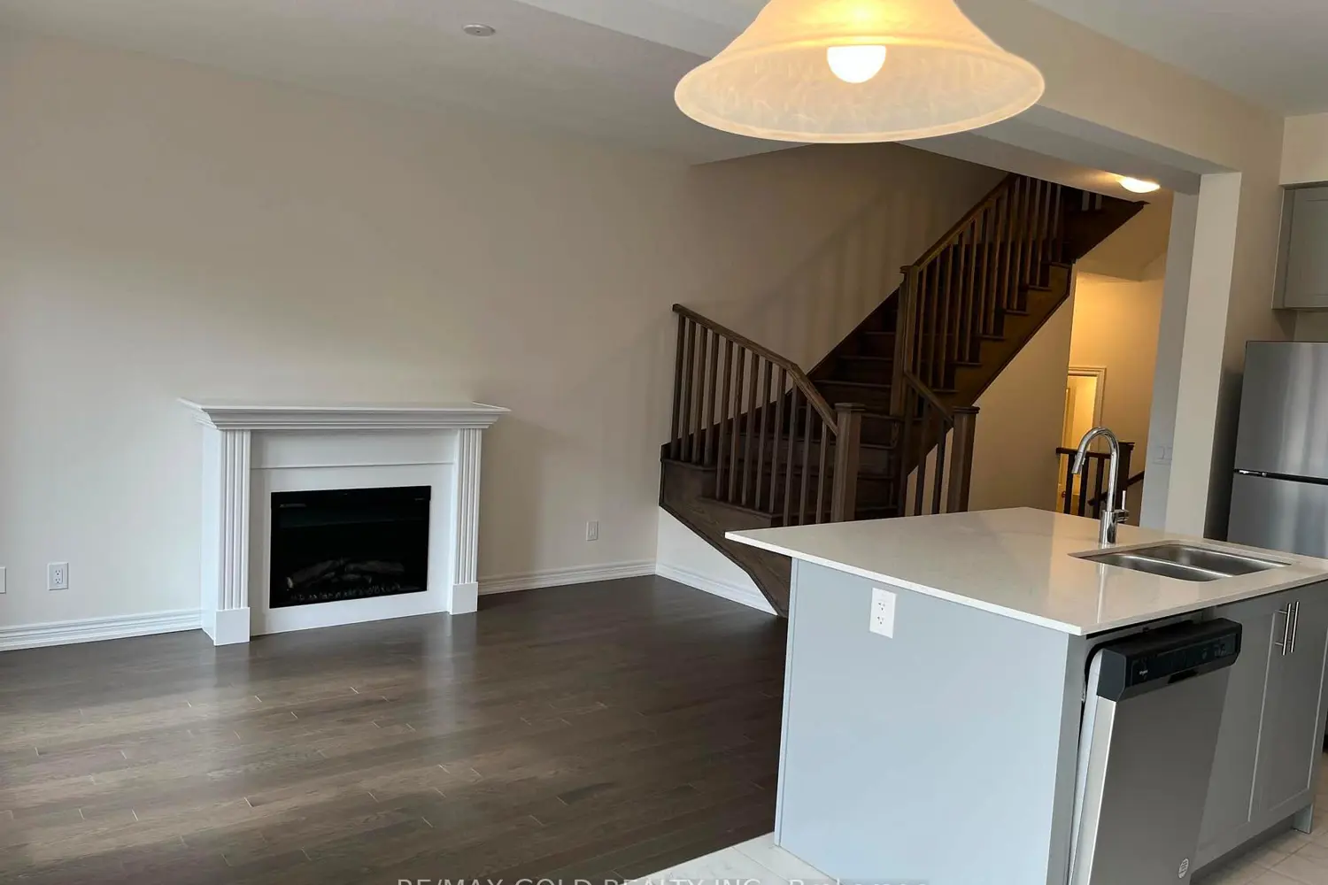 90 Grassbourne Avenue photo 3