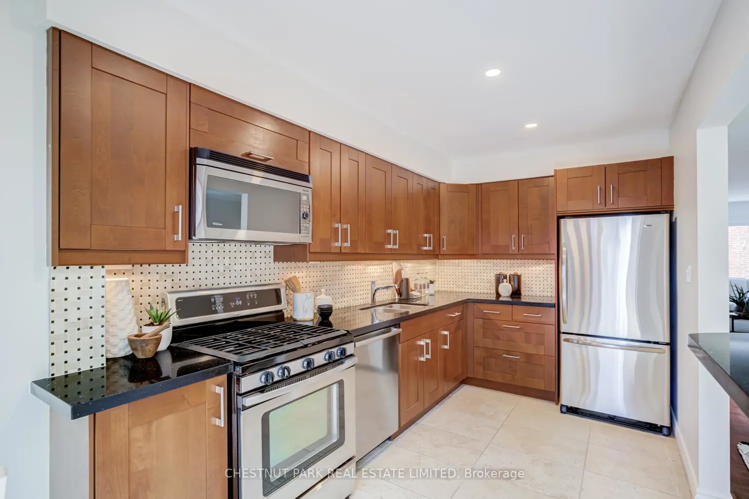 Additional image 3 of 41 Spruce Street 9