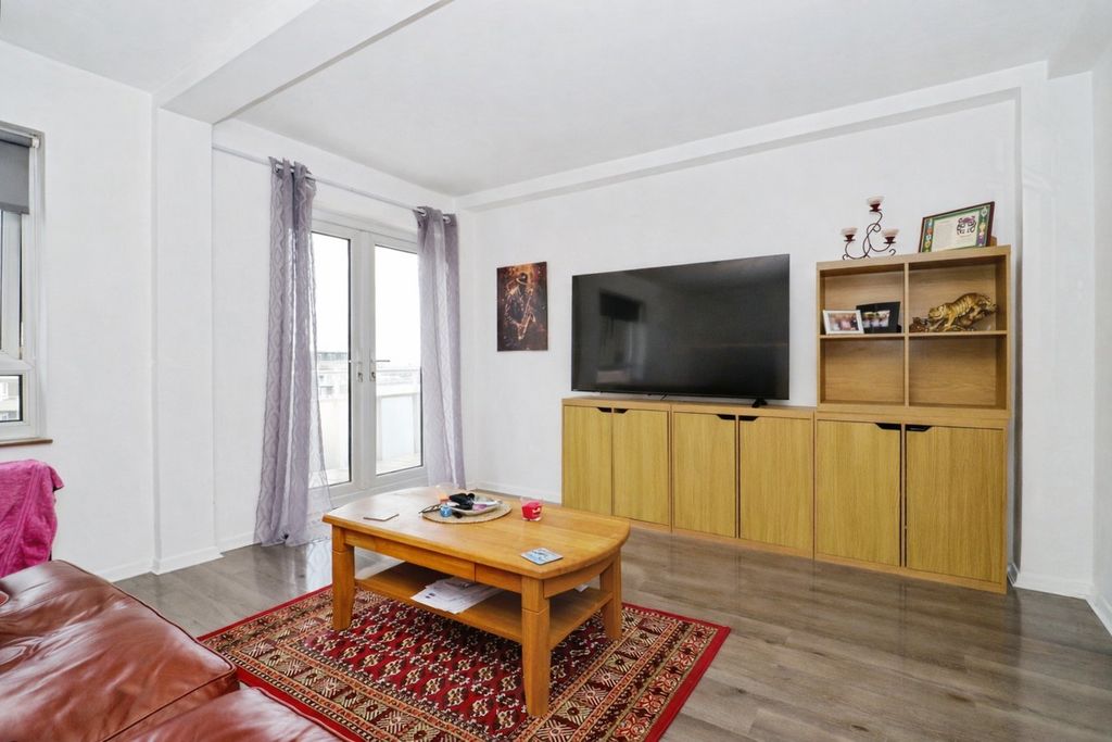 Additional image 3 of 2 bed flat for saleThe Gateway, Dover CT16