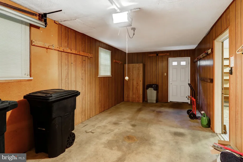 1907 Robindale Avenue, Lancaster, PA 17601