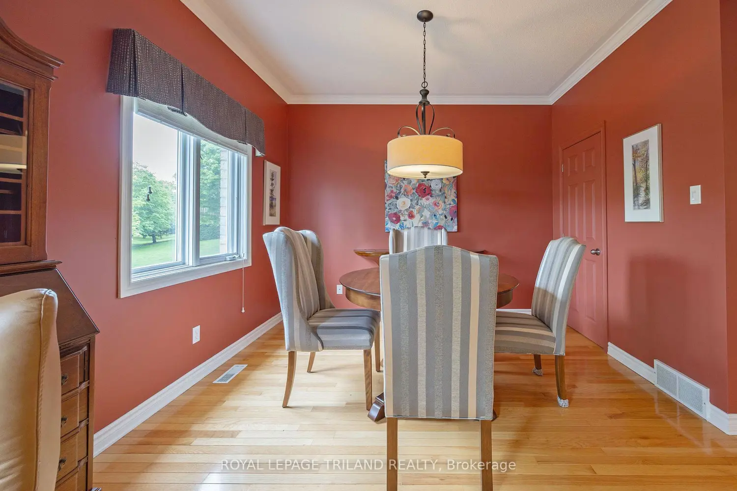 Additional image 9 of 9 Cadeau Terrace 1