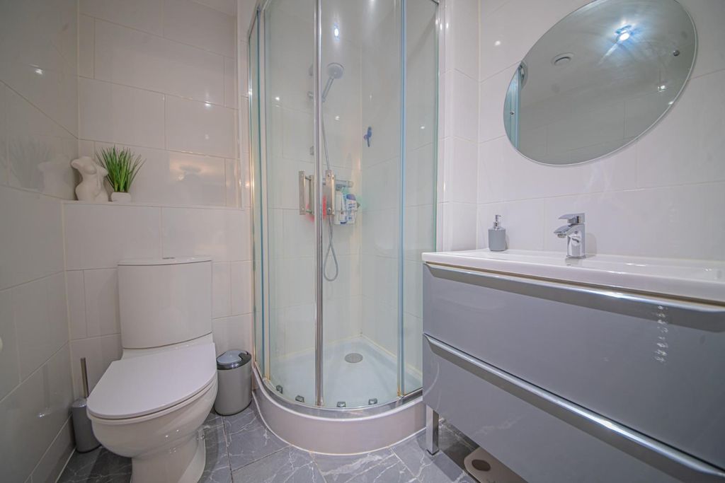Additional image 13 of 2 bed flat for saleDakota Way, Lakeside, Eastleigh SO50