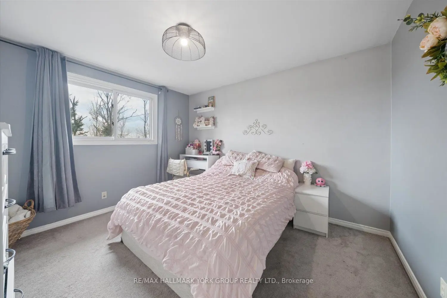 Additional image 11 of 41 Laurentian Lane