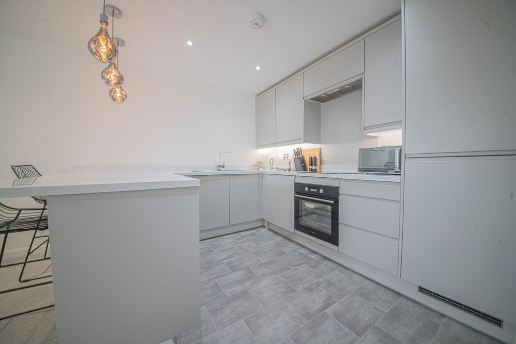 Additional image 5 of 2 bed flat for saleDakota Way, Lakeside, Eastleigh SO50