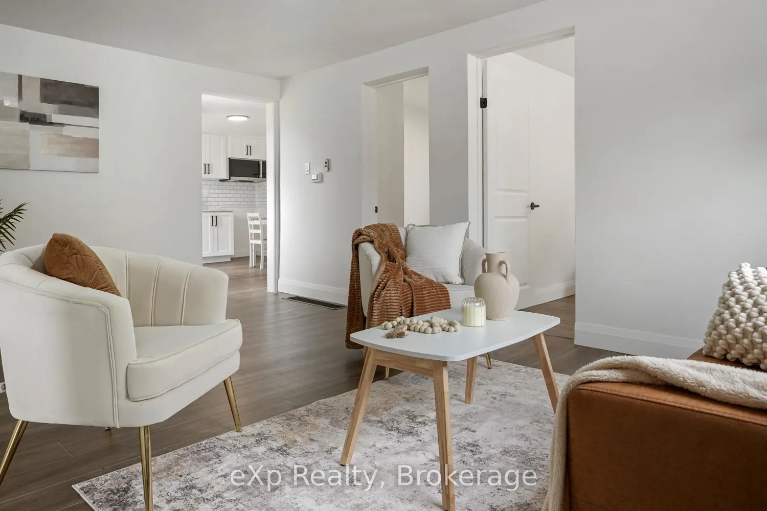 136 Adelaide Street photo 5