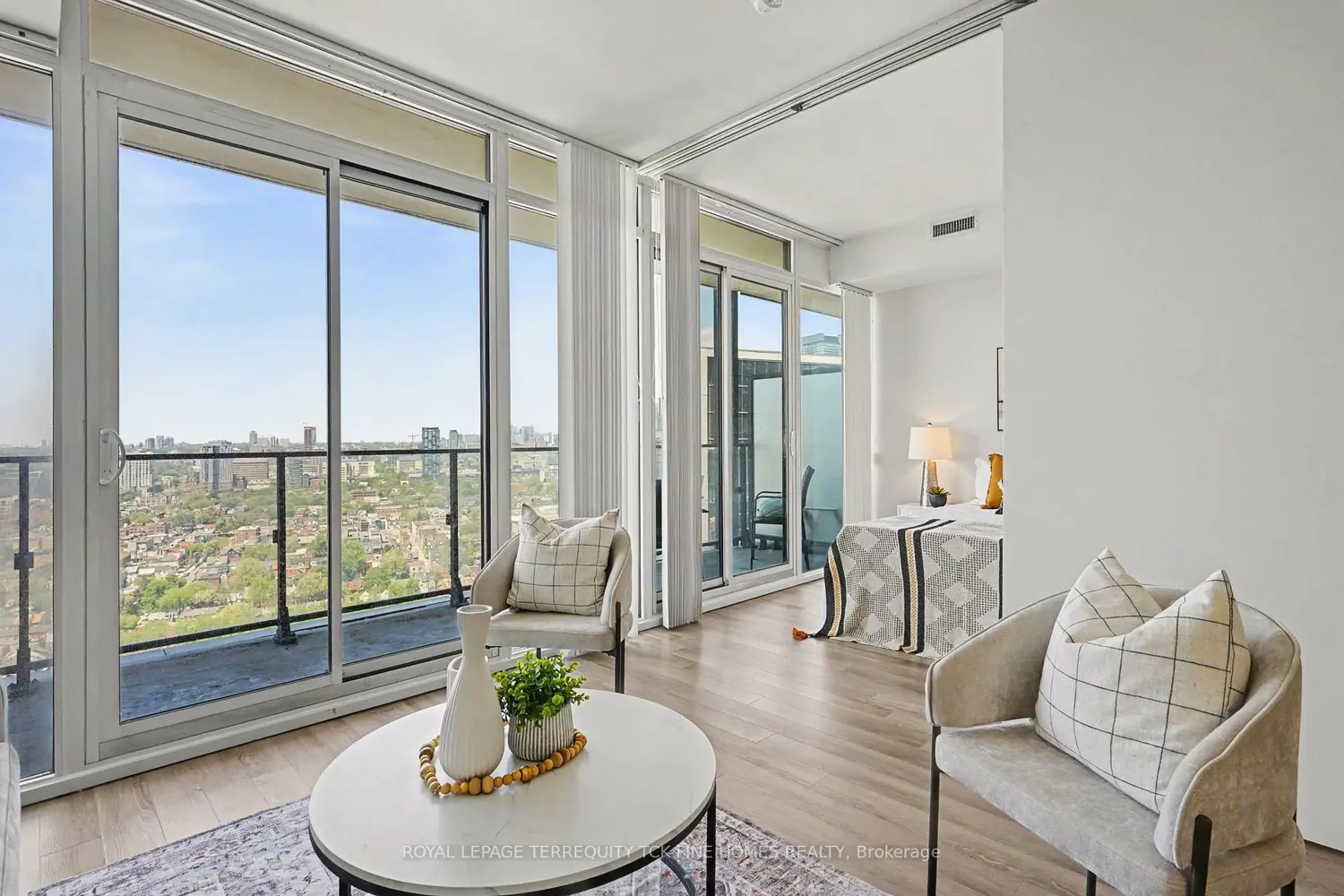 Additional image 3 of 125 Peter Street 2703