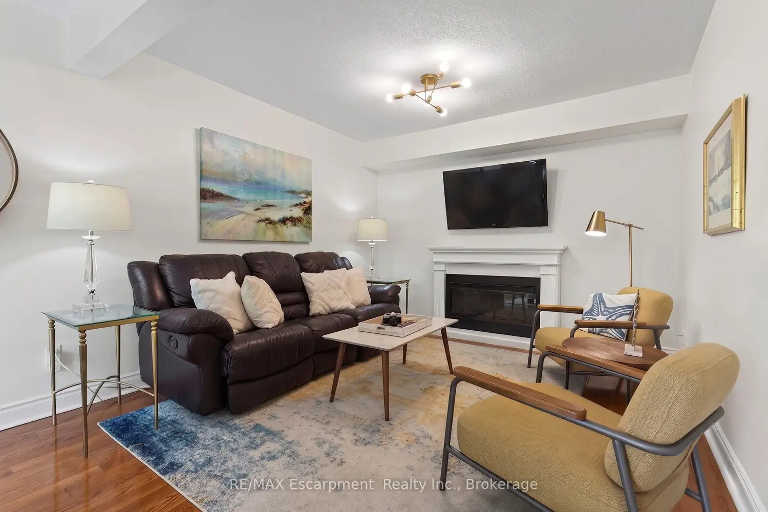 823 Hyde Road photo 3