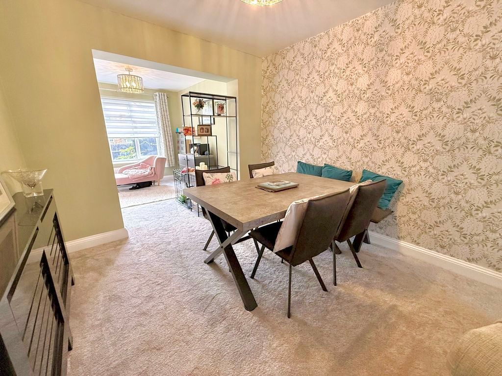 Additional image 6 of 5 bed semi-detached house for saleGilded Acre, Dunstable LU6