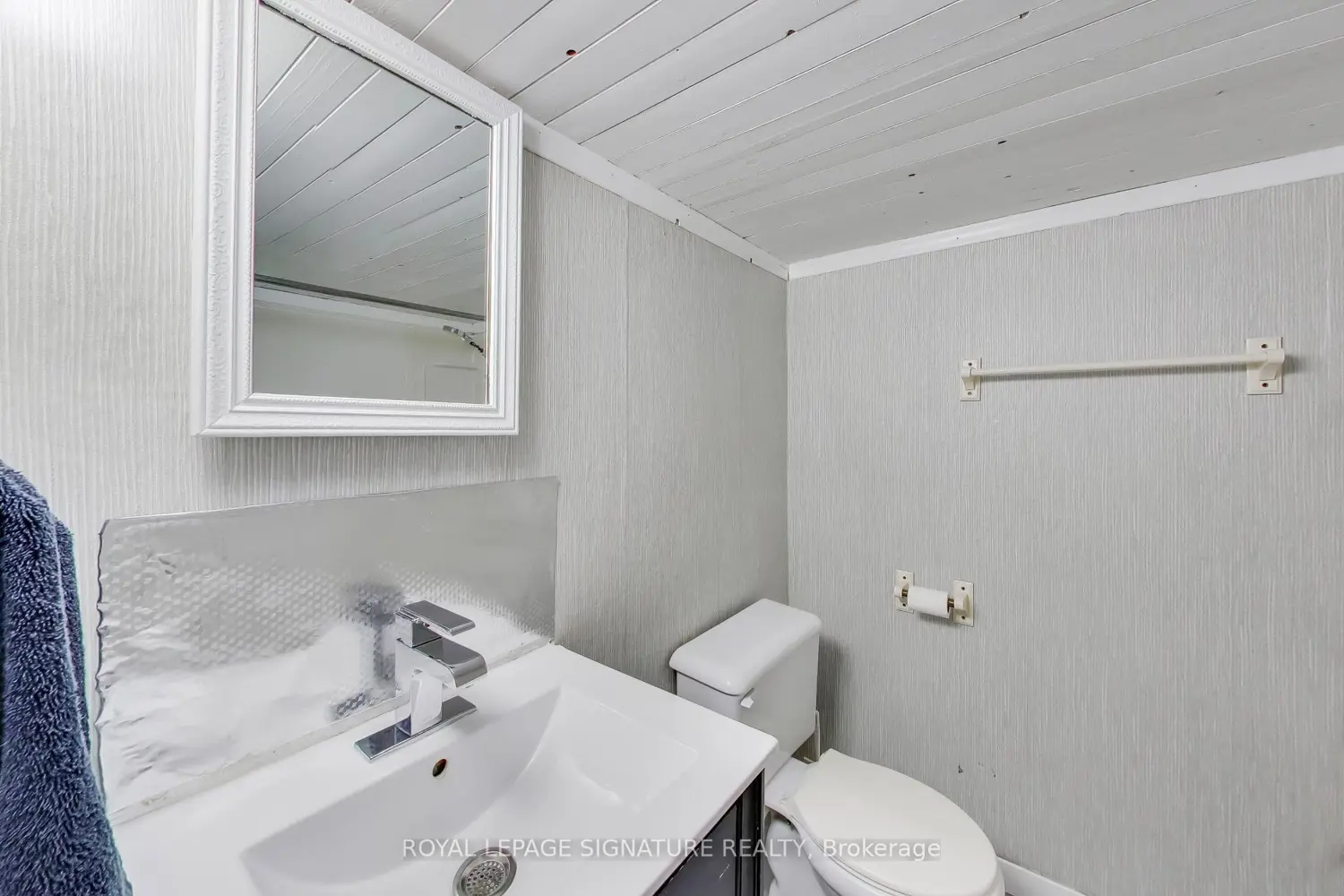 Additional image 18 of 2102 Gerrard Street