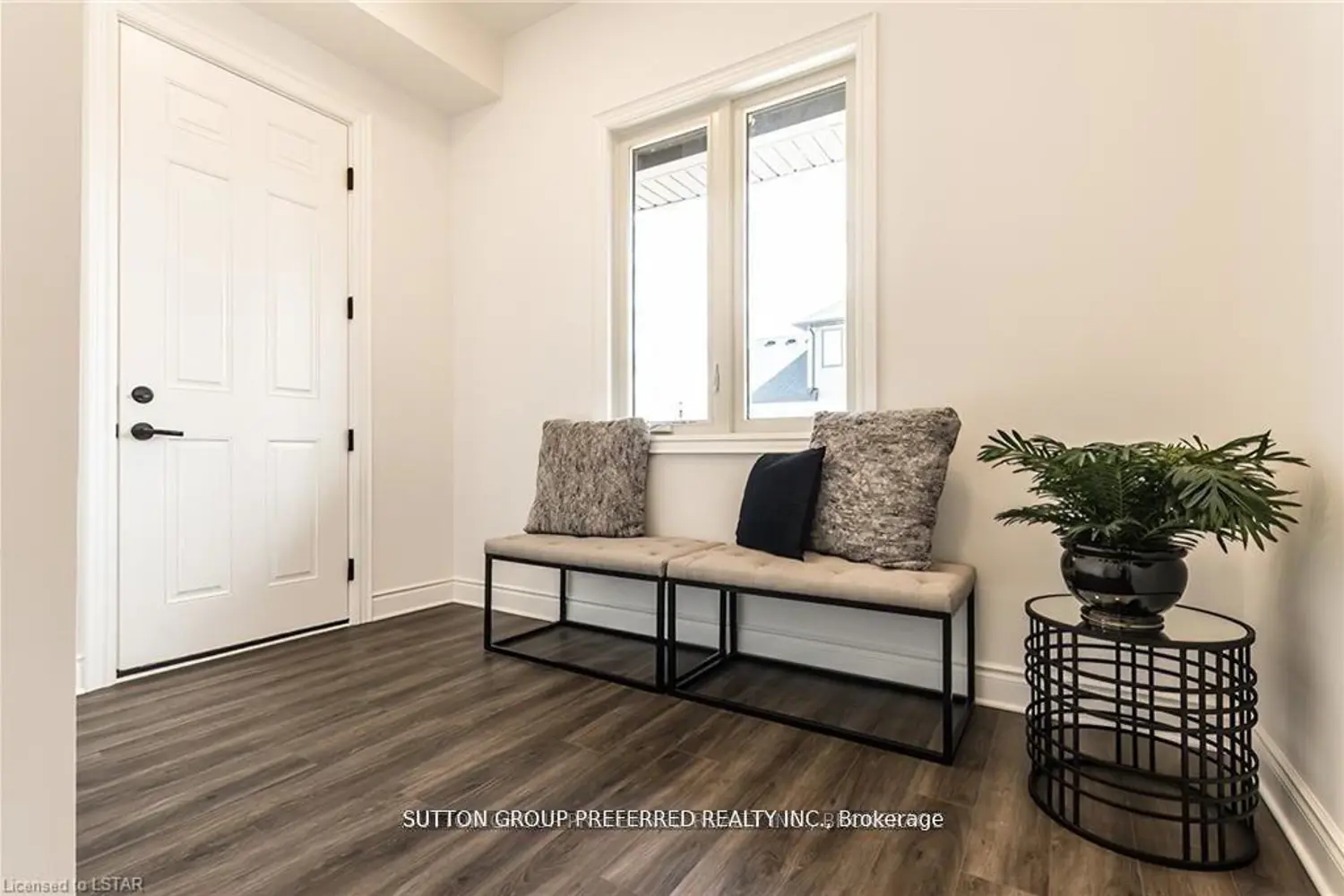 105 Harvest Lane photo 5