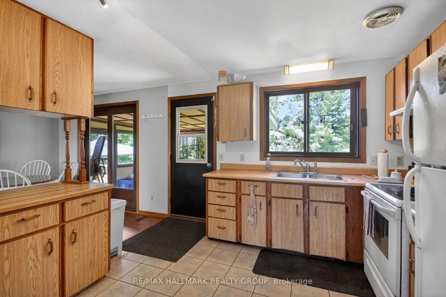 Additional image 8 of 1054 Mccrea Road