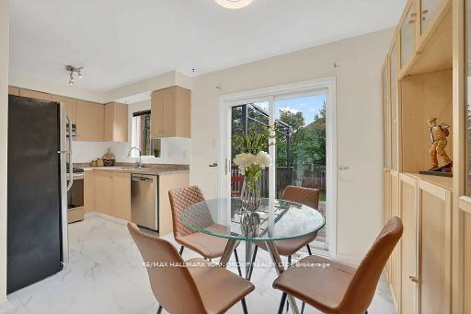 Additional image 5 of 82 Baywell Crescent