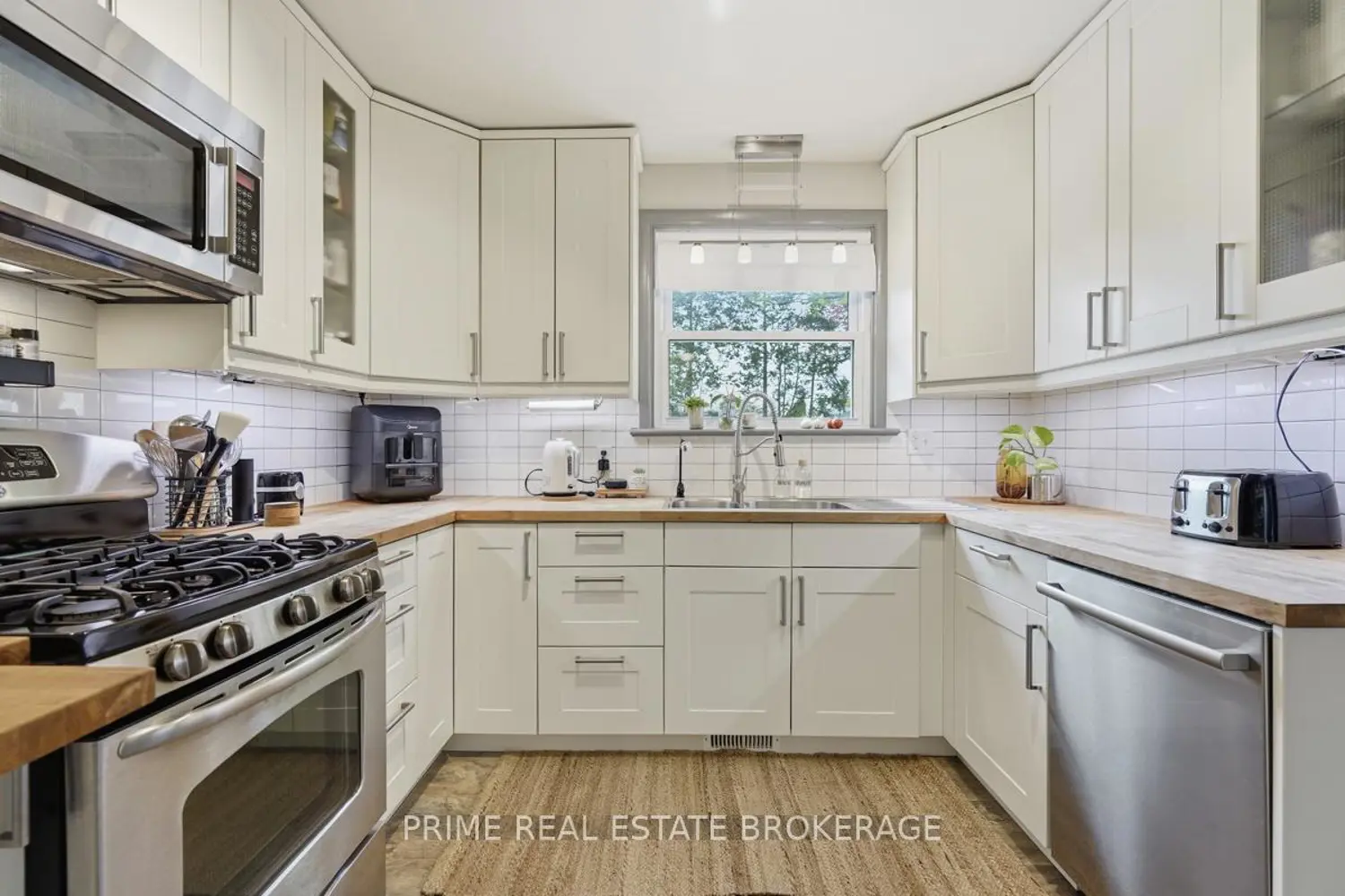 Additional image 8 of 6734 Beattie Street