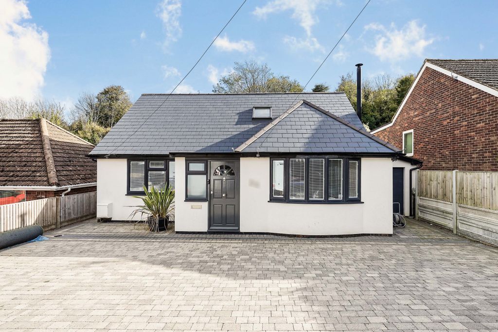 4 bed bungalow for saleDeanwood Road, River, Dover, Kent CT17