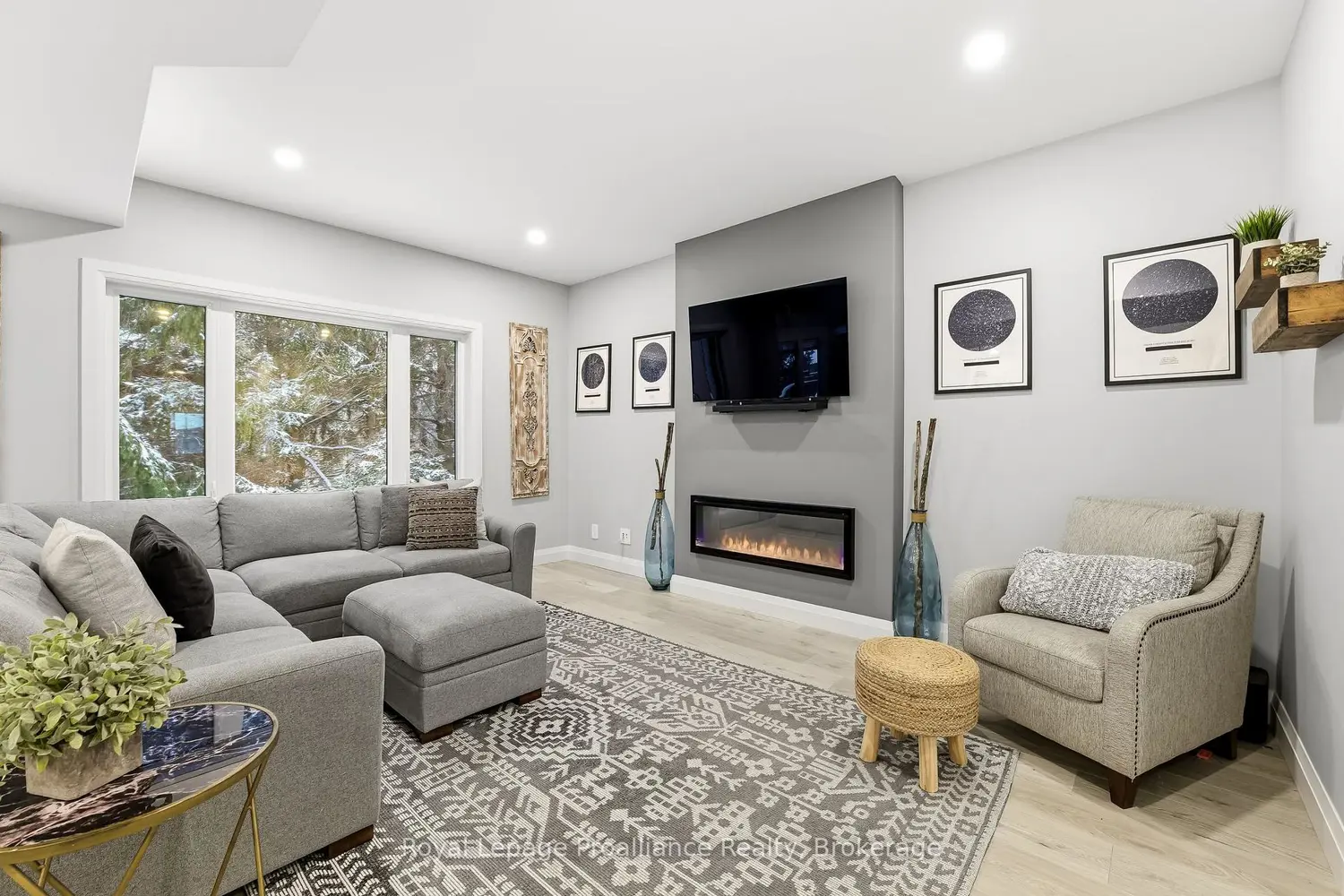4 Mackenzie John Crescent