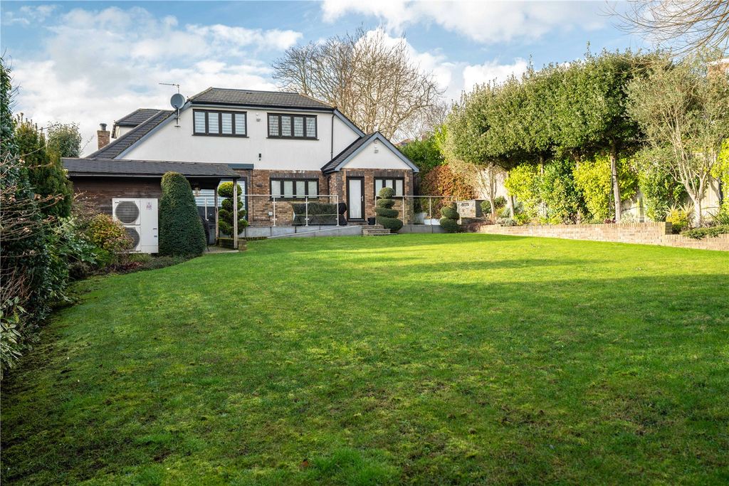 4 bed detached house for saleBower Hill, Epping, Essex CM16