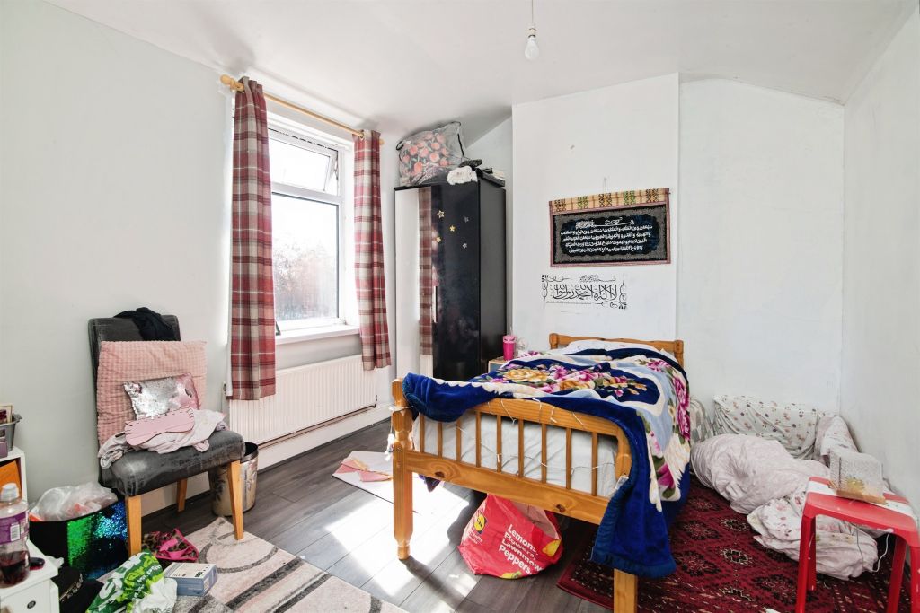 Additional image 16 of 5 bed semi-detached house for saleDixons Green Road, Dudley DY2